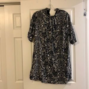 Black & white patterned dress